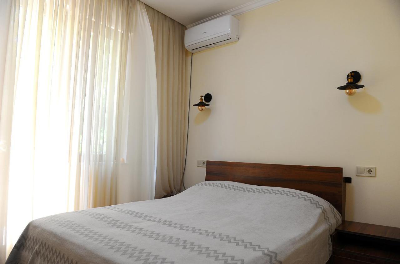 Janika Apartments Тбілісі Екстер'єр фото