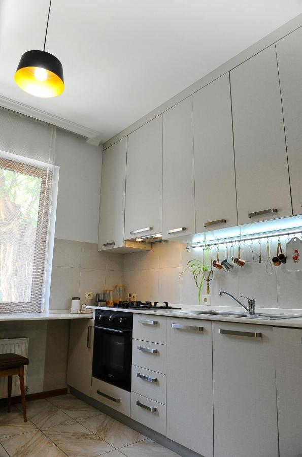 Janika Apartments Тбілісі Екстер'єр фото