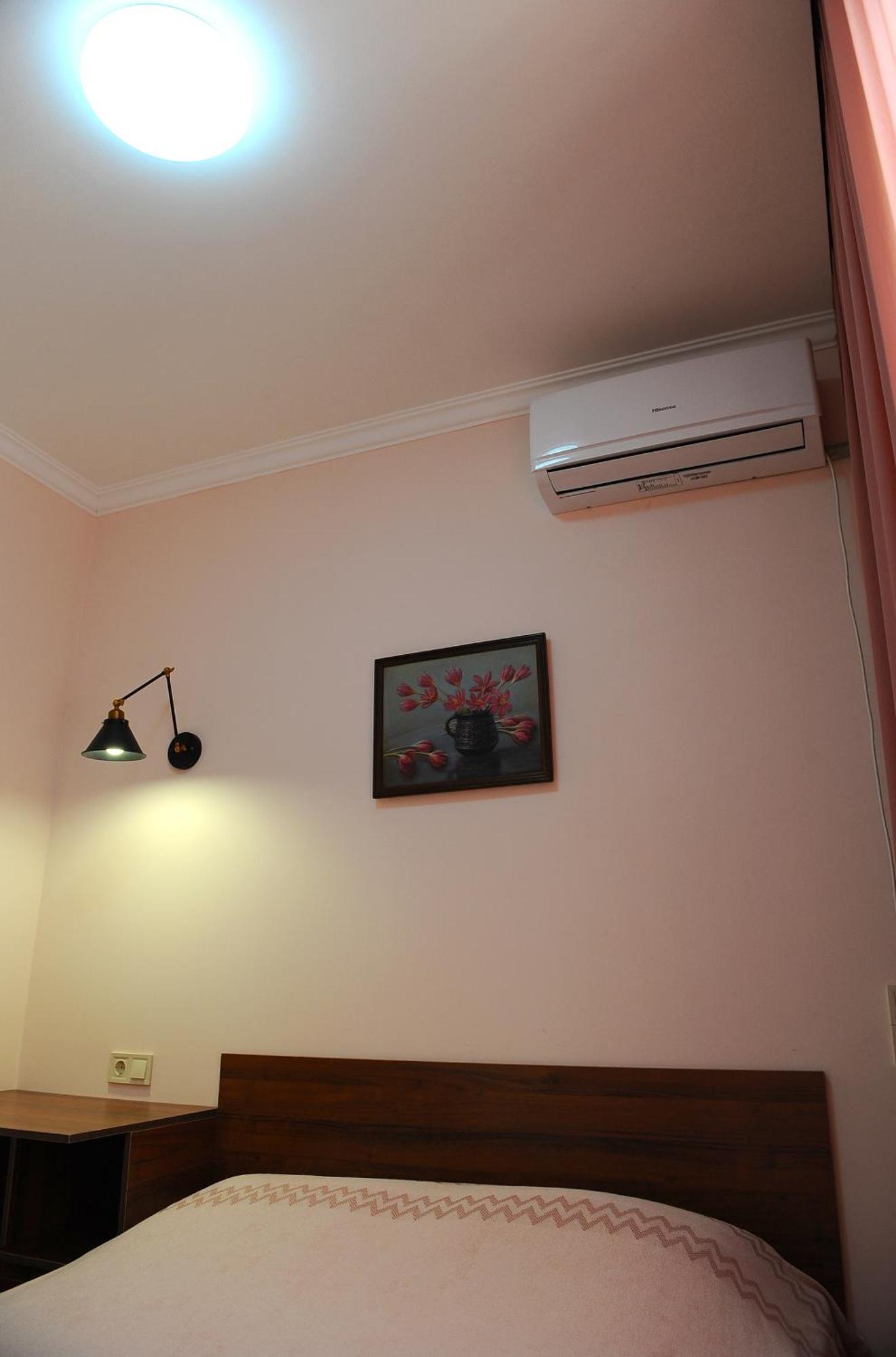Janika Apartments Тбілісі Екстер'єр фото